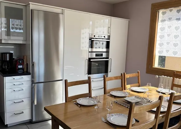 Le Sonise - Spacious Family With Balcony Garden And Parking Spac Apartman *